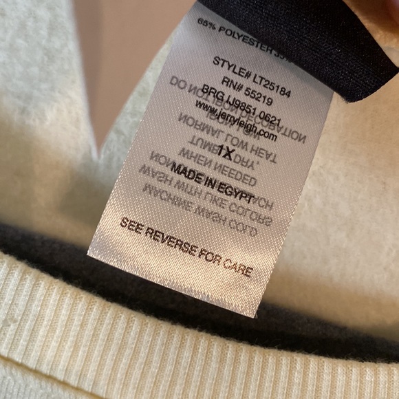 Women’s Modern Lux DOG MOM sweatshirt Cream and Dark Gray 1X - Picture 6 of 8